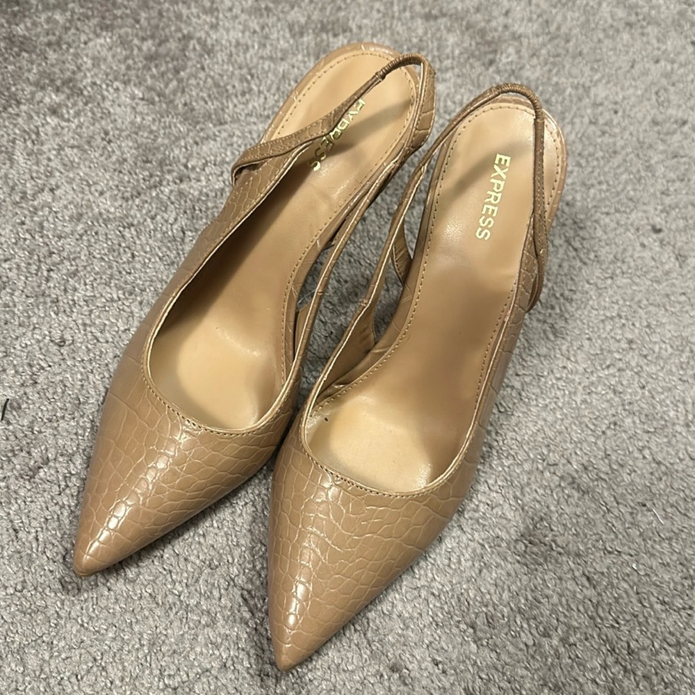 Express alligator print nude heels